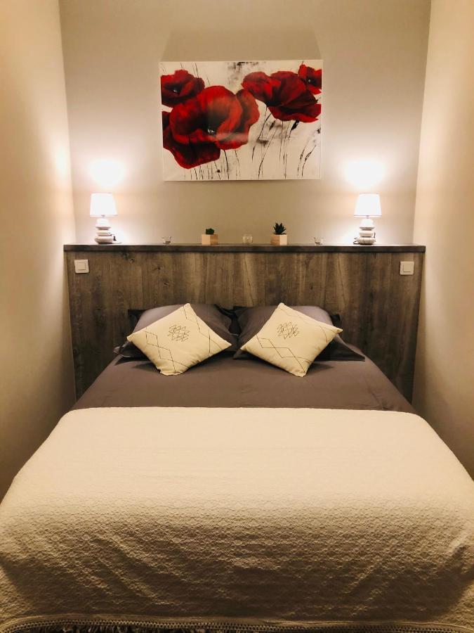 Les Volets Rouges Apartment Cavaillon Bagian luar foto